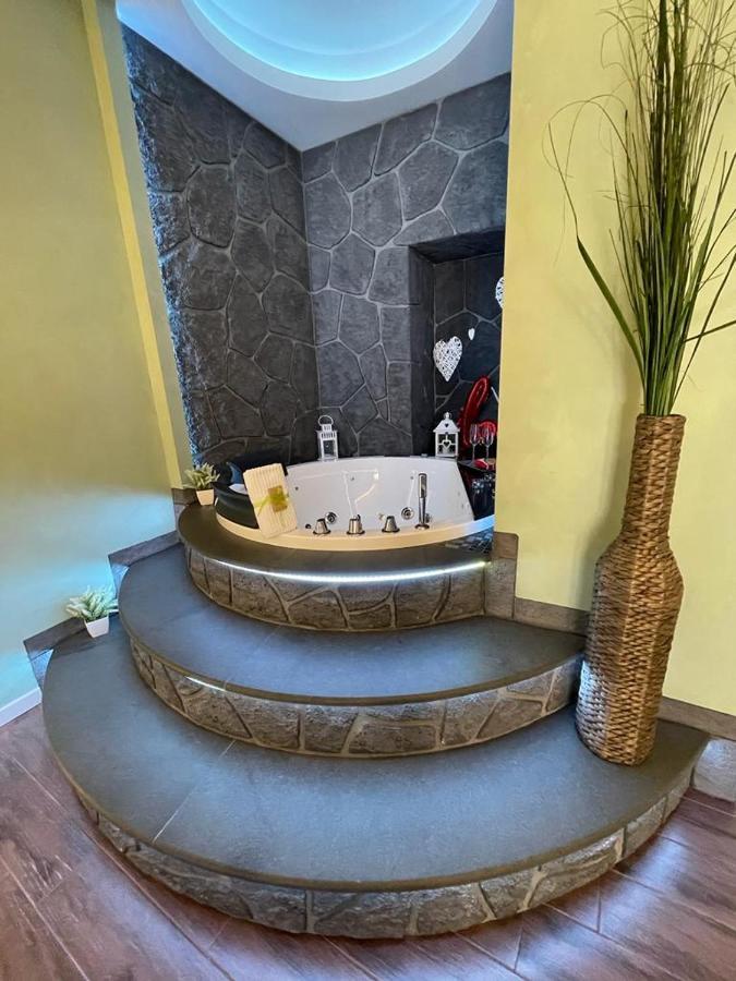 Th Luxury Suite Giardini Naxos Exterior photo