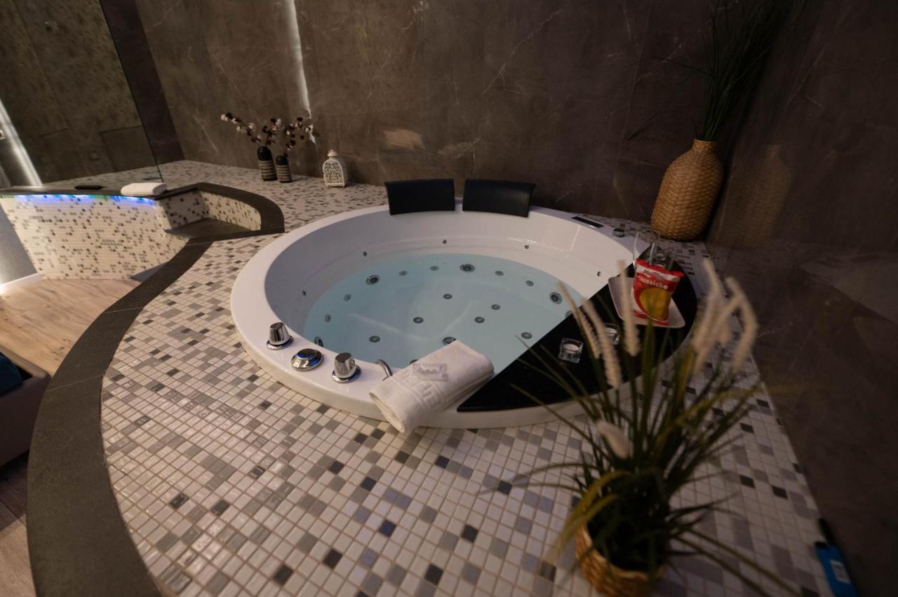 Th Luxury Suite Giardini Naxos Exterior photo